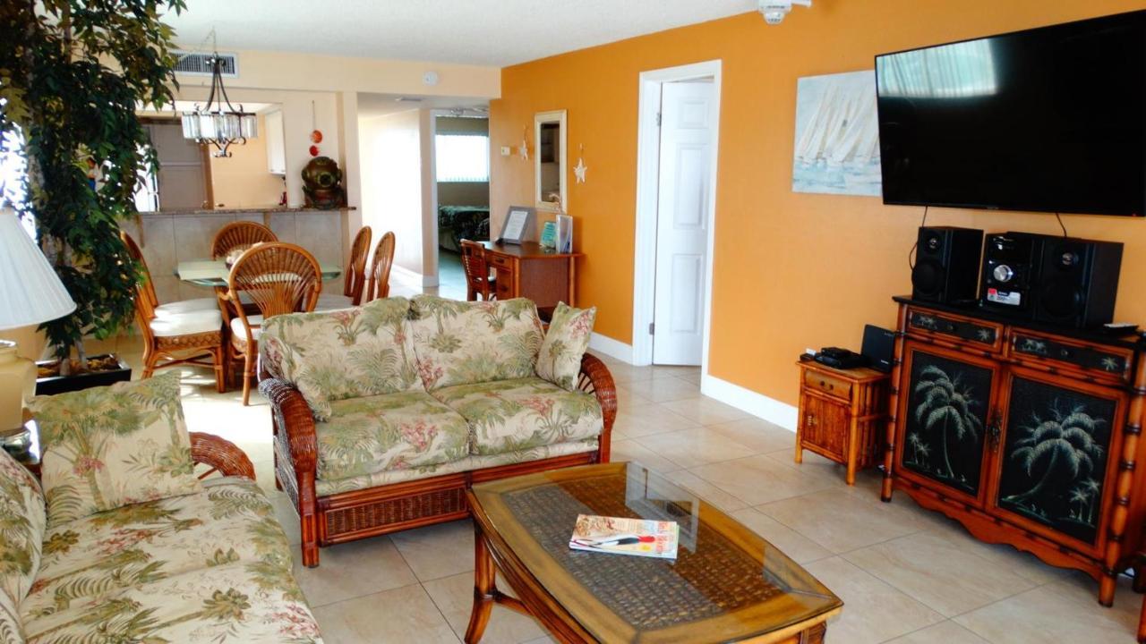 Ocean Beach Villas Unit 203- Direct Oceanfront Condo! Cocoa Beach Exterior foto